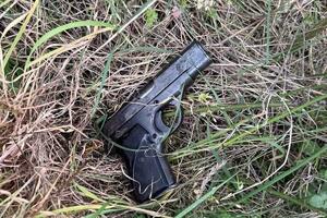 UP: U Nikšiću i Pljevljima uhapšene dvije osobe, oduzeti pištolj,...