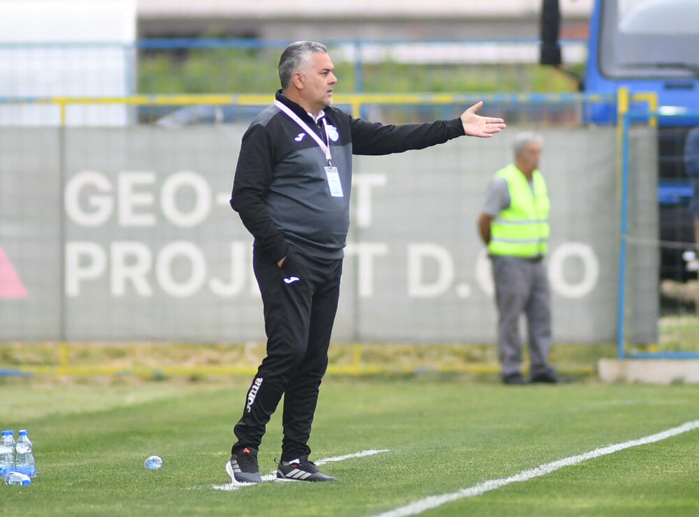 <p>Tim iz Tuzi u dva meča bolji od drugoligaša Otranta, u revanšu slavio 1:0 golom Petra Sekulovića iz penala</p>