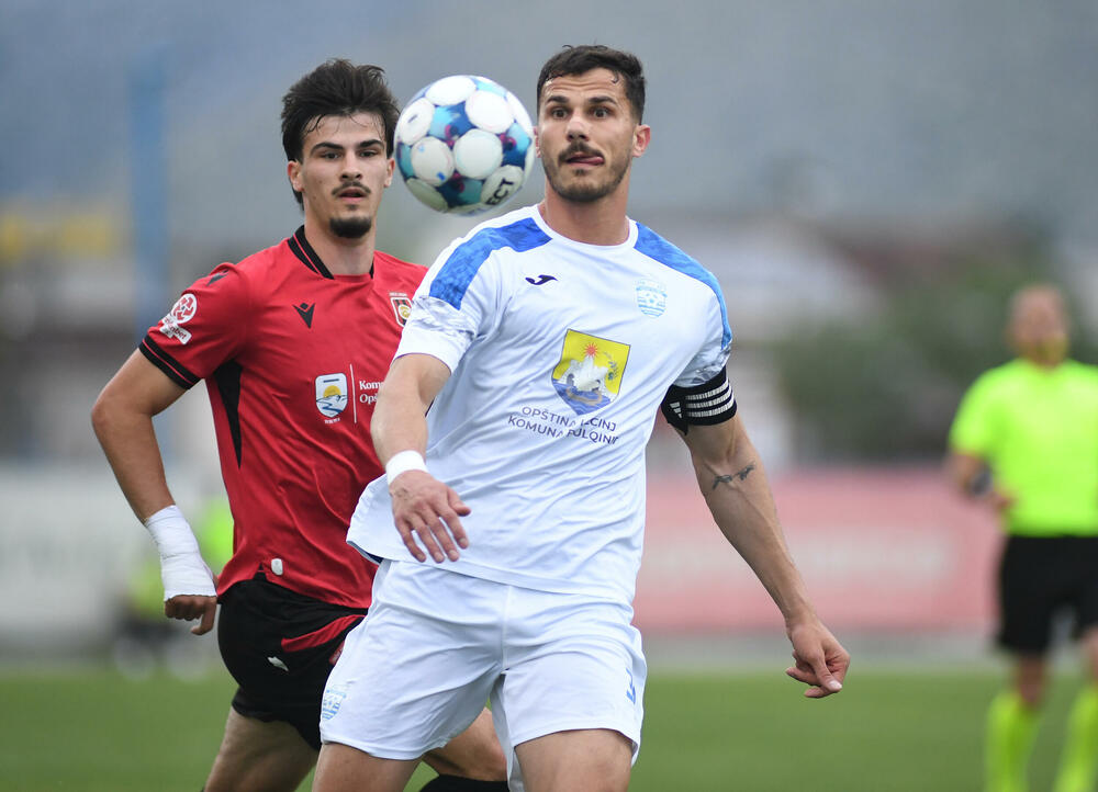 <p>Tim iz Tuzi u dva meča bolji od drugoligaša Otranta, u revanšu slavio 1:0 golom Petra Sekulovića iz penala</p>