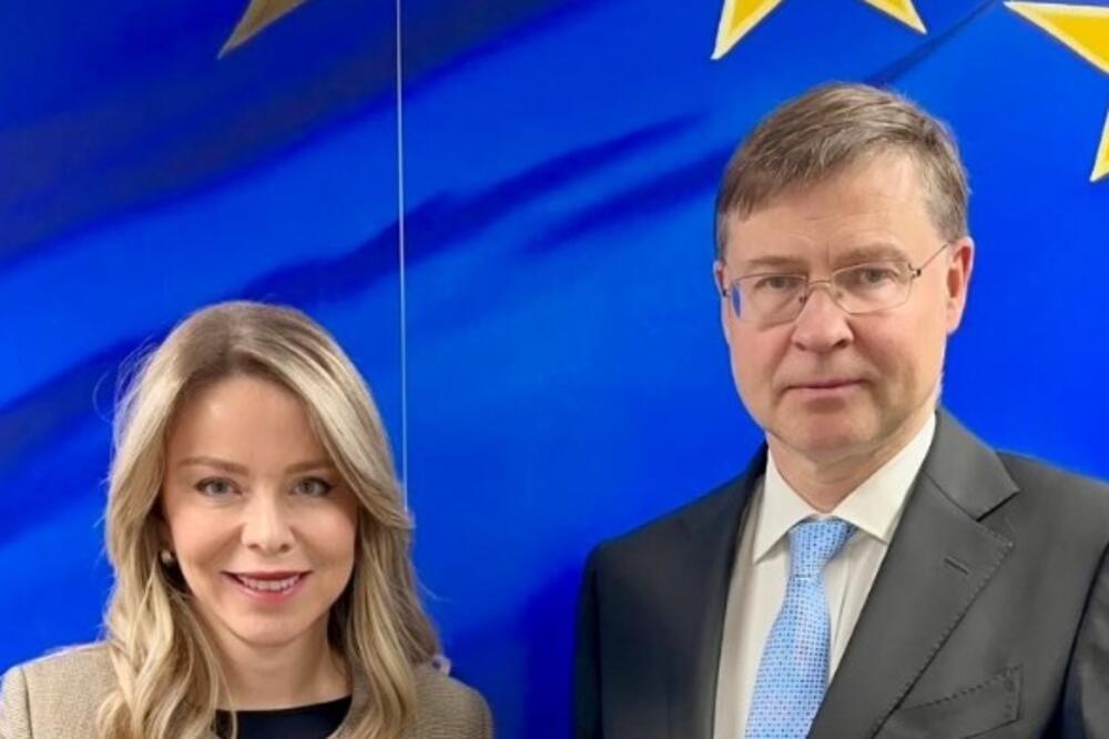 Radović i Dombrovskis, Foto: CBCG