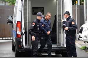 Čađenović pušten da se brani sa slobode: Obavezan da se povremeno...