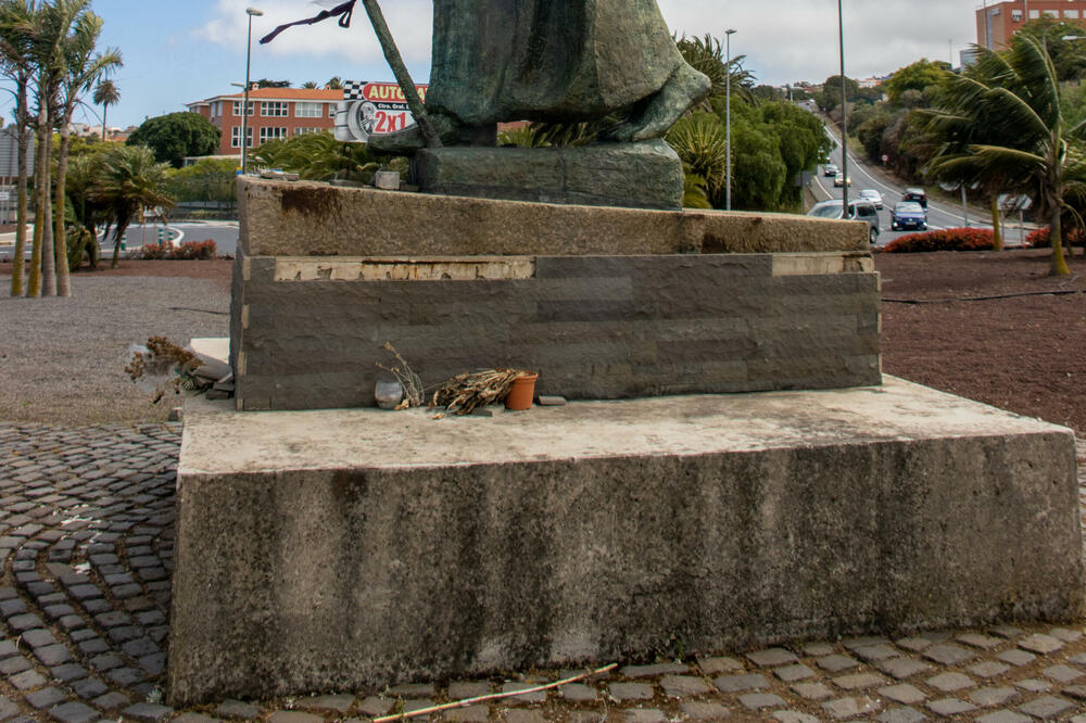 Spomenik Anšijeti, Foto: Wikipedia