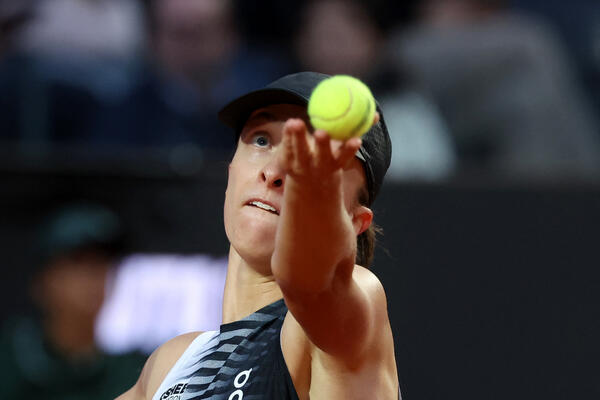 Swiontek and Rybakina easily reach the round of 16 of the Rome Masters