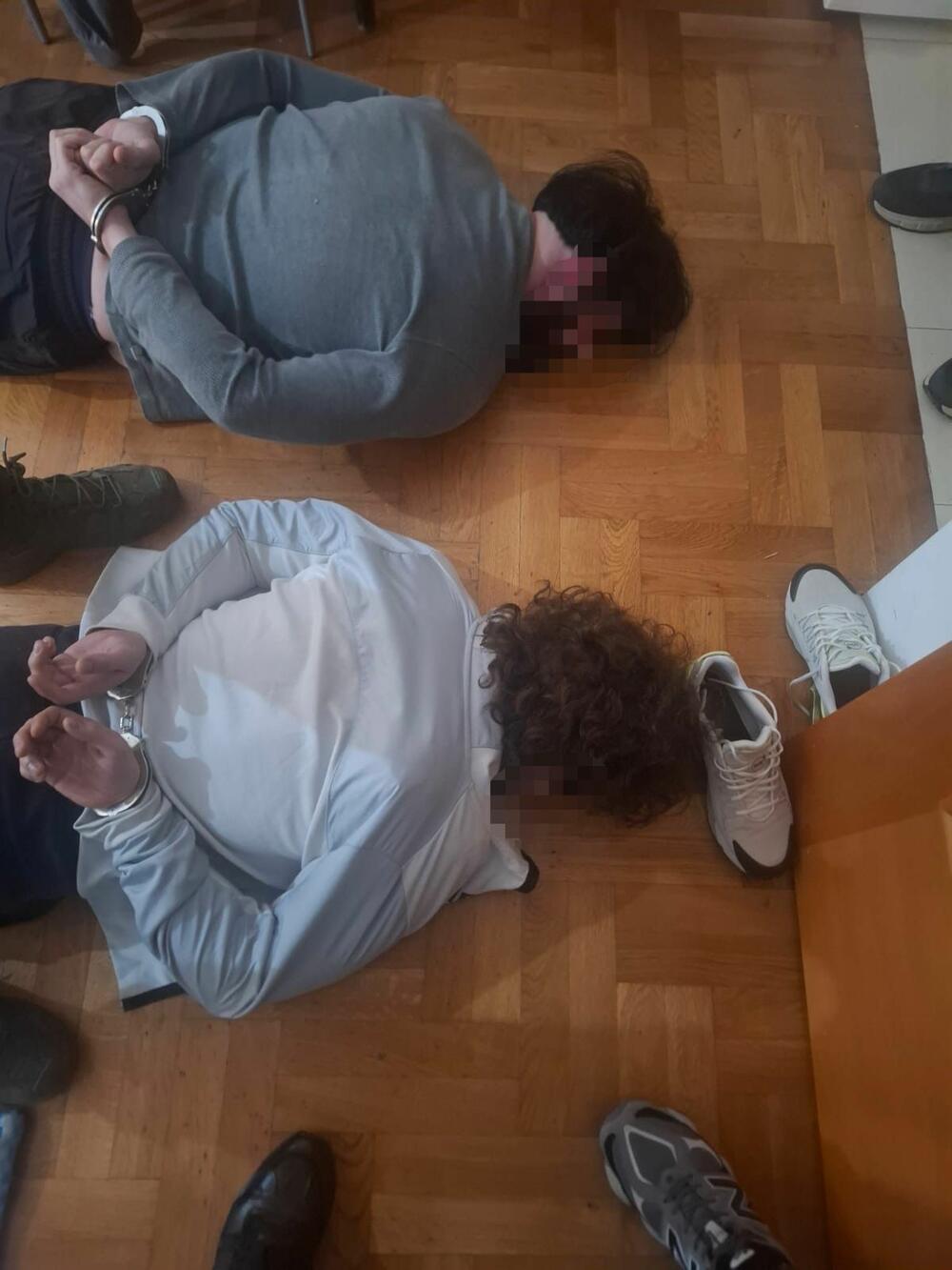 <p>Prema nezvaničnim podacima među uhapšenima su i osumnjičeni za ubistvo u Podgorici, u julu prošle godine</p>