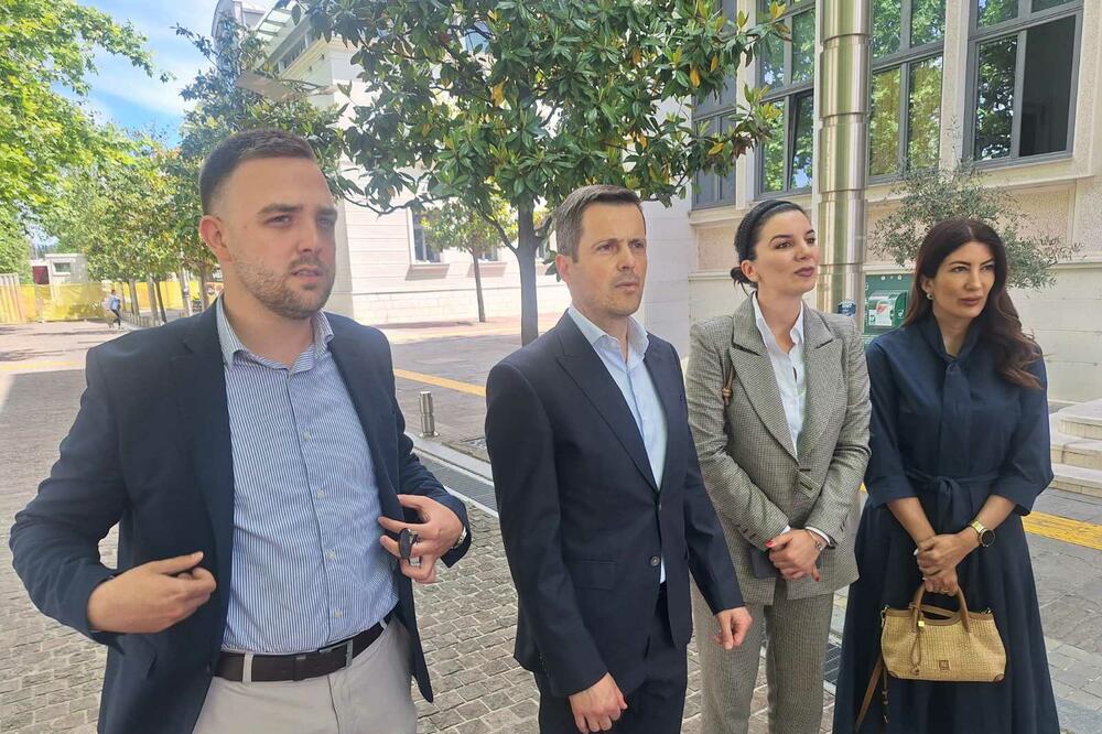 Paunović, Mujović, Mićović i Milošević nakon sastanka, Foto: Željka Vučinić
