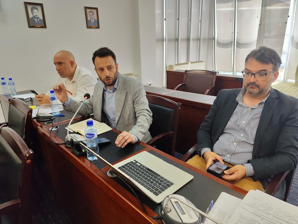 Lisičić prozvao Direkciju za investicije za 'ugrađivanje'