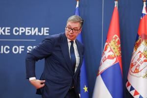 Zlokobna politika, lične frustracije, vladarske nevolje:...