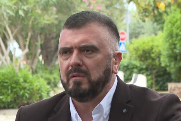 Ko je zapalio automobil carinika: Kalezić sumnja da je istraga...