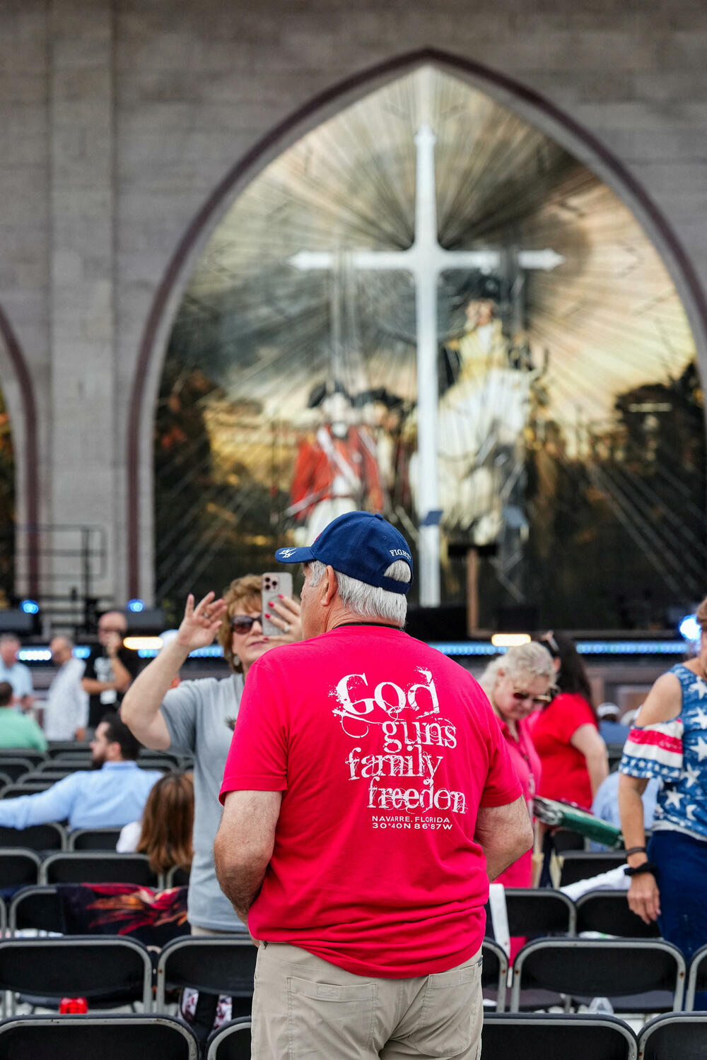 <p>Pokret je oživio od povratka Donalda Trampa na vlast, kroz govore ministra odbrane Pita Hegseta, člana ultrakonzervativne evangelističke crkve, i vjerske događaje u Bijeloj kući</p>