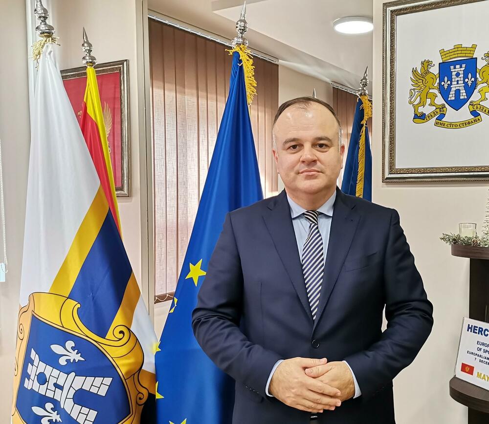 Stevan katić, predsjednik Opštine herceg Novi