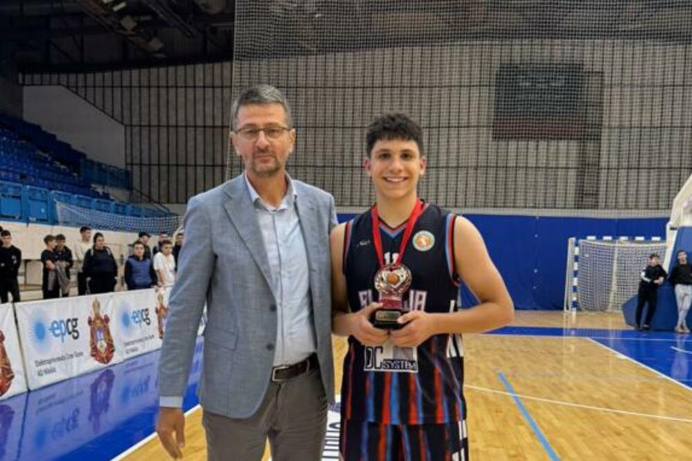 Generalni sekretar KSCG, Darko Ivanović i MVP Bulatović, Foto: KSCG
