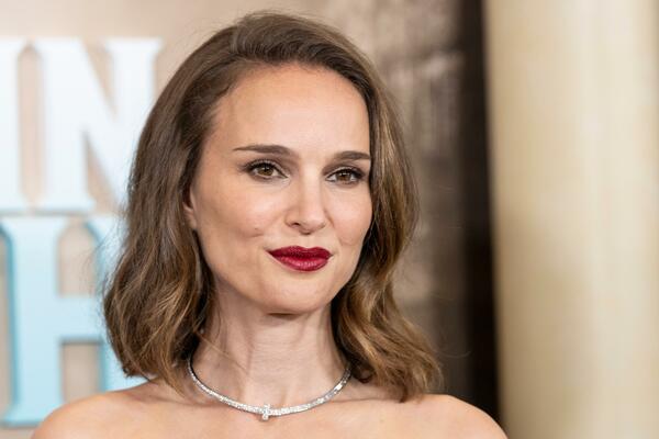 Natalie Portman, bekârlığı nedeniyle bir rolü reddetti.
