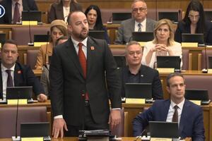 Nikolić: Zašto nema svečane sjednice povodom Dana nezavisnosti?,...