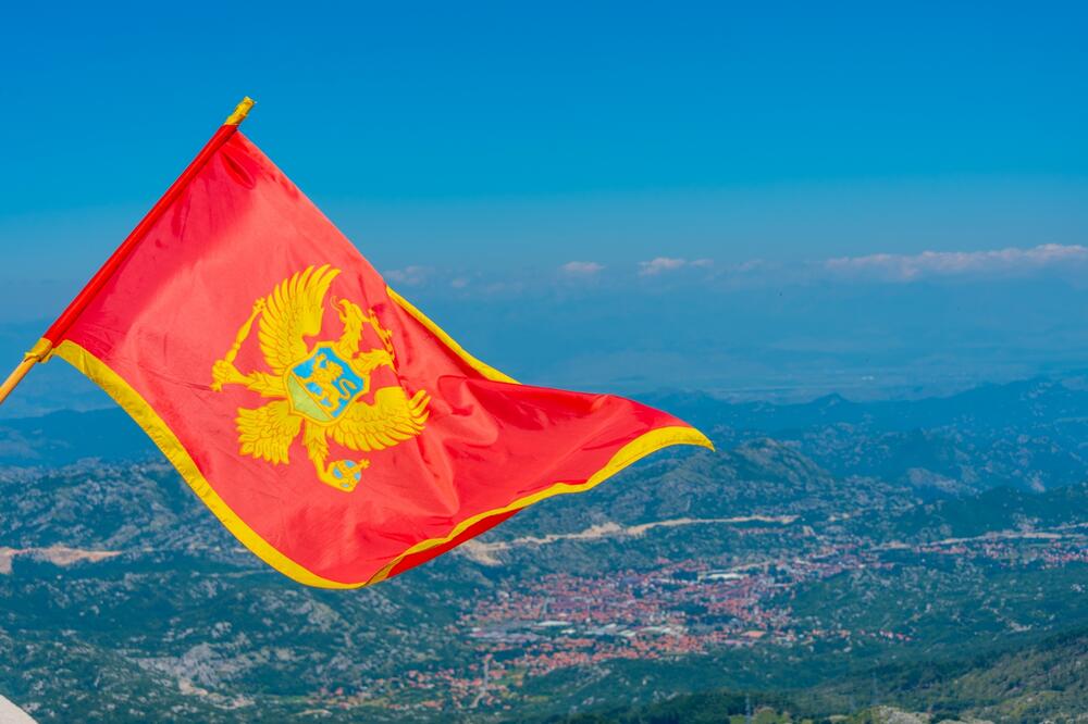 Državna zastava Crne Gore (ilustracija), Foto: Shutterstock