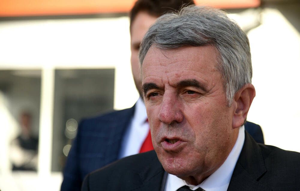 “Niko više ne može da računa da će trideset godina vladati bez odgovornosti”: Gošović