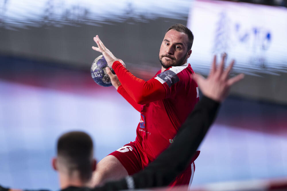 <p>Cetinjani bolji od Pljevljaka u finalu (34:26), do kraja sezone imaju veliki šansu da kompletitraju devetu dvostruku krunu</p>
