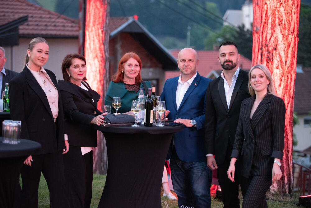 <p>Svečana akademija povodom 20 godina obnove nezavinosti<br /> &ldquo;21. maj svakom dobronamjernom, odgovornom i odanom građaninu budu osjećaj ponosa, pripadnosti&hellip; &rdquo;</p>