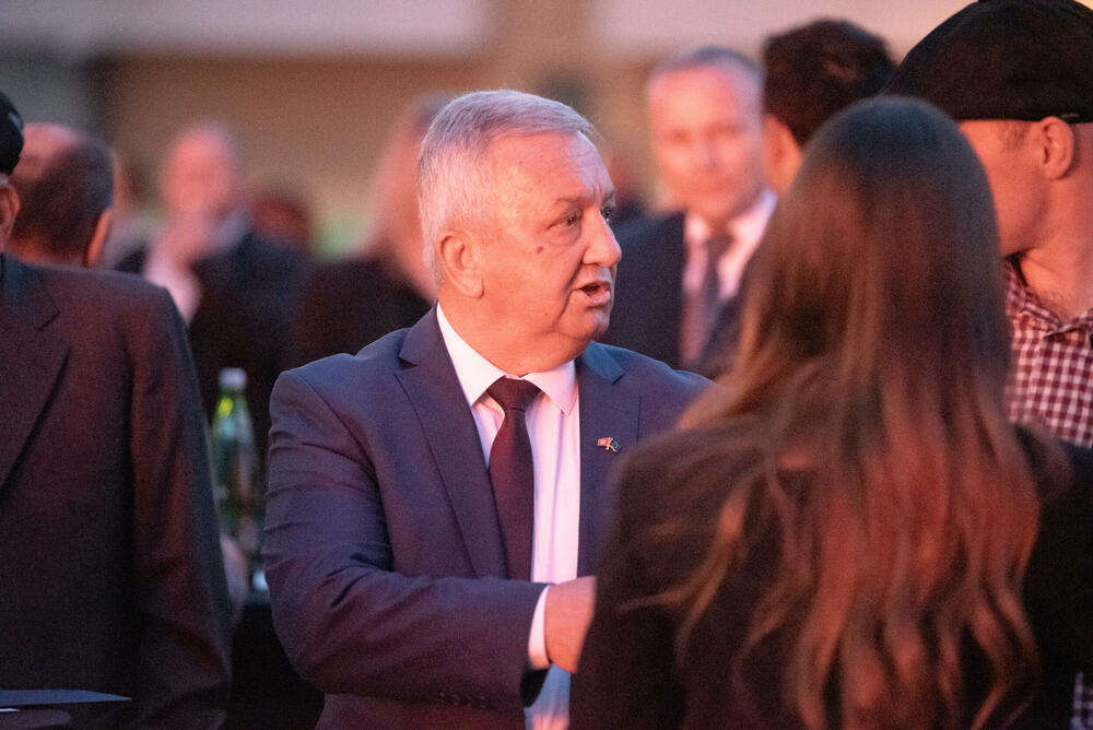 <p>Svečana akademija povodom 20 godina obnove nezavinosti<br /> &ldquo;21. maj svakom dobronamjernom, odgovornom i odanom građaninu budu osjećaj ponosa, pripadnosti&hellip; &rdquo;</p>