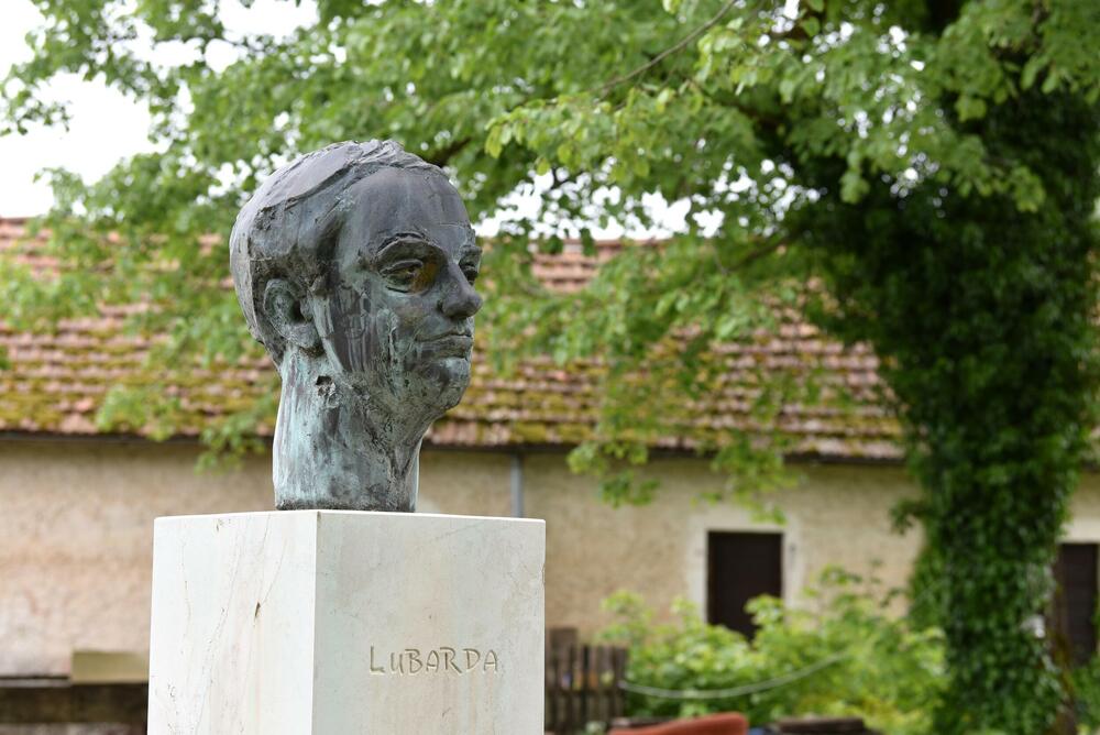 Spomenik Lubardi
