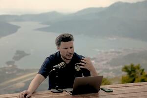 Abazović: Ne trošimo vrijeme na podjele, razvijajmo državu u kojoj...