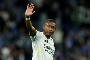 Alaba sa 11 trofeja napušta Real