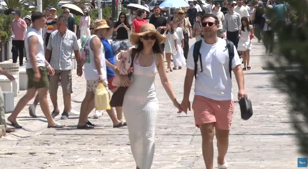 U Budvi trenutno boravi 17.000 turista: Pozitivno ocjenjuju cijene...