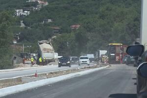 Da li će Bulevar Tivat-Jaz biti završen do početka sezone?