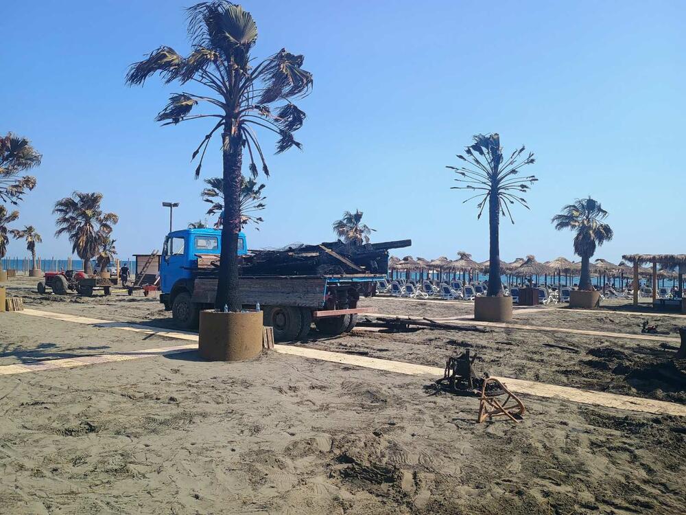 Cabo beach