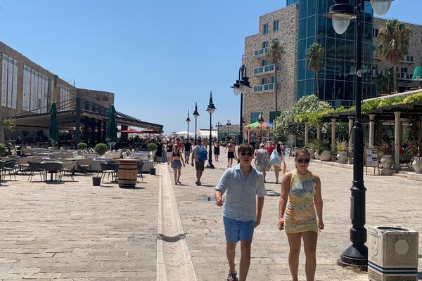 Budva na raksršću: Posljednji je alarm za spas turizma