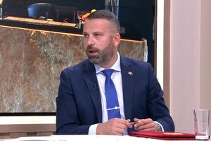Crnoj Gori tokom ljetnje sezone nedostaje najmanje 20.000 domaćih...