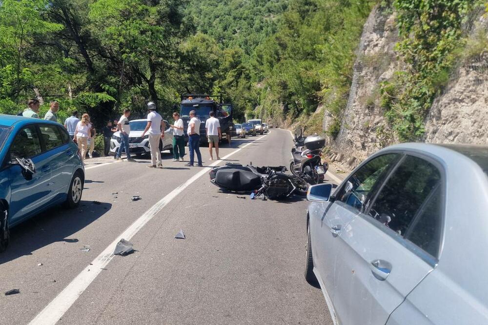 Sa mjesta nezgode, Foto: Mirela Hodžić