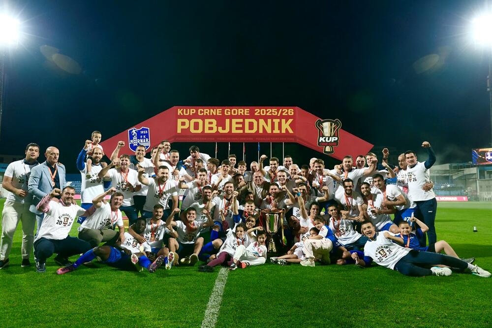 Fudbaleri Mornara, Foto: FSCG