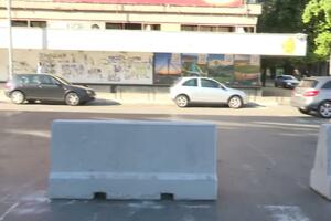Podgorica: Ograde i barikade koje su postavljene u centru grada...