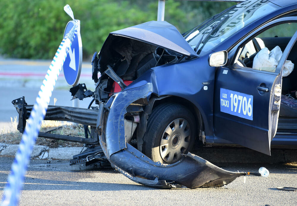 <p>Udes se dogodio u 18:15 časova na raskrsnici kod zgrade Vektre u Podgorici</p>
