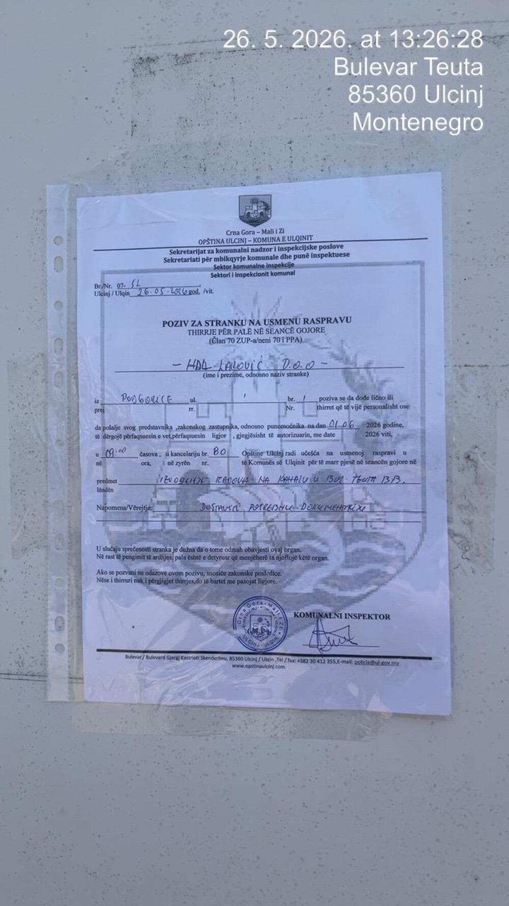 <p>Iz Opštine Ulcinj su kazali da su u periodu nakon donošenja mjera, službenici Sekretarijata za komunalni nadzor i inspekcijske poslove vršili svakodnevne kontrole lokaliteta, sa ciljem sprečavanja nastavka nelegalnih aktivnosti i nastanka eventualne dodatne štete na državnoj imovini i samom kanalu Bratica, koji predstavlja infrastrukturno i ekološki važan vodotok za grad Ulcinj i naselja kroz koja protiče</p>