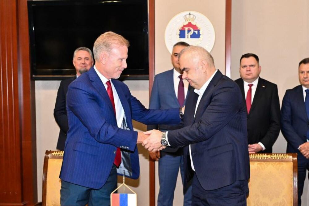 Sa potpisivanje memoranduma u Banjaluci: Direktor kompanije "Rebajn global" Geri Rebajn i Stevanović, Foto: Vlada Republike Srpske