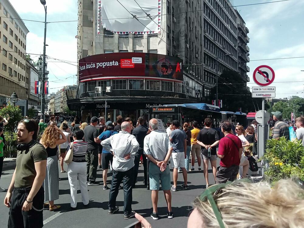 <p>Veliki baner je onemogućio bijеlim čiopama pristup gnijеzdima zbog čega su mladunci ostali zarobljеni bez hrane</p>