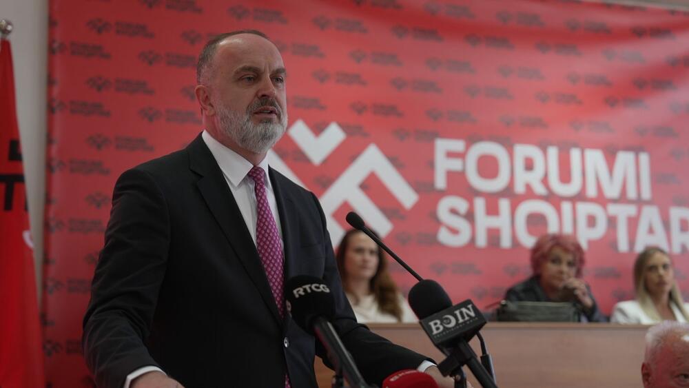 Albanski forum