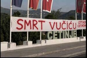 UP: Fotografije na kojima piše "Smrt Vučiću" i "Tivat je uz...