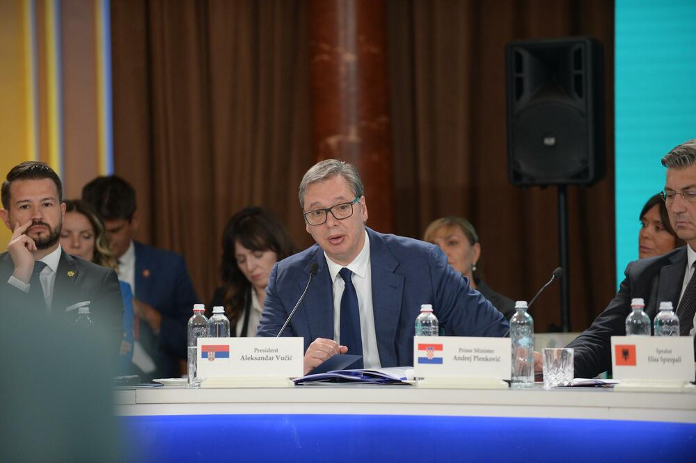 Vučić