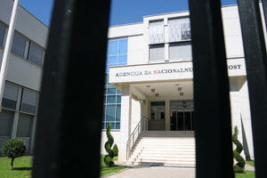 CIN CG: I kompromitovani stižu u tajnu službu - kadrovska politika...