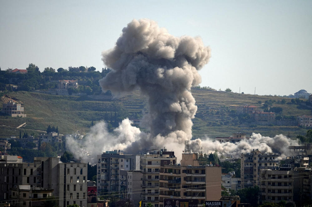 Izrael je juče spoveo nove napade na teritoriji Libana, Foto: REUTERS