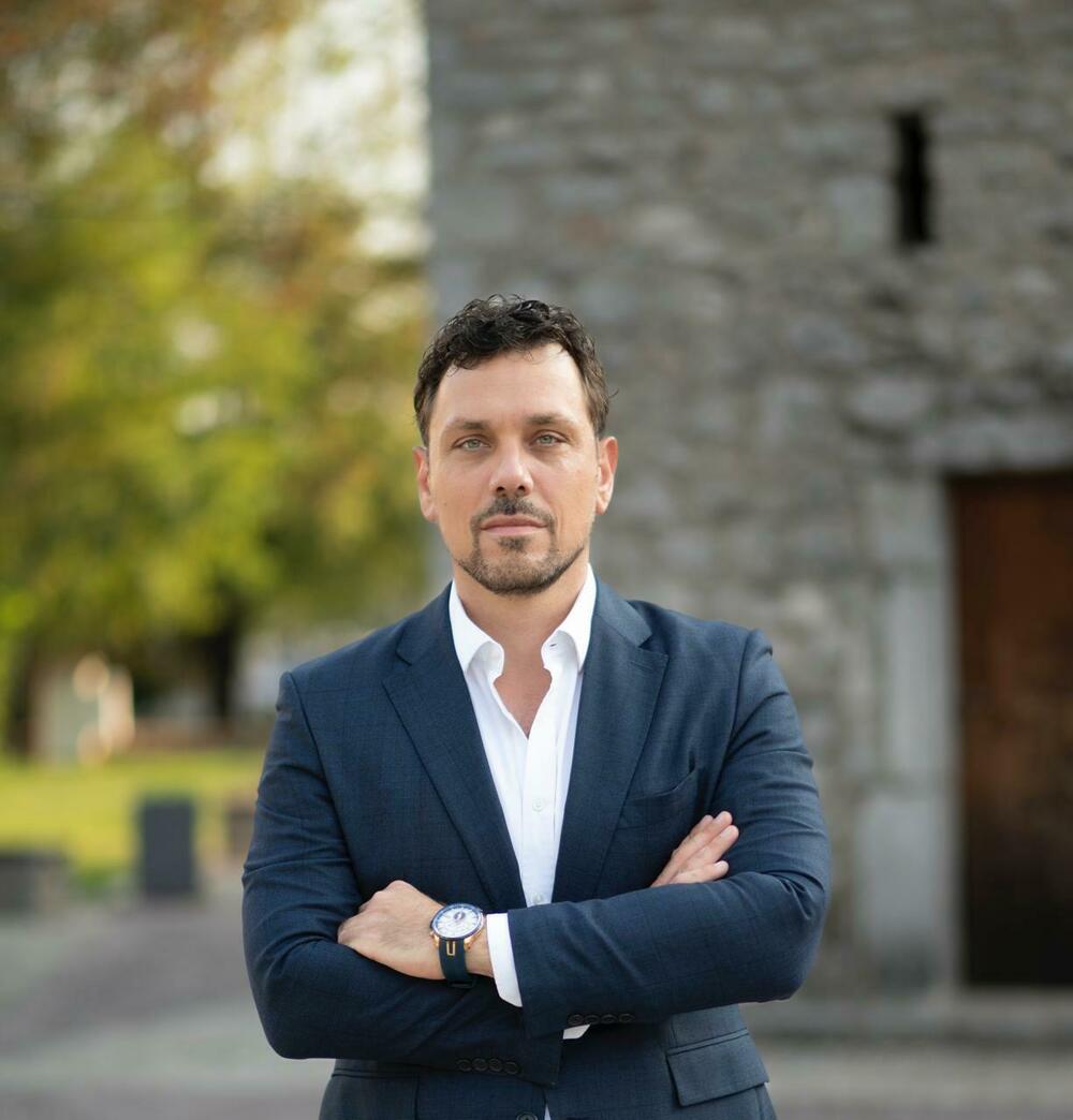 Kadić uložio žalbu na rješenje o udaljenju s posla i tvrdi:...
