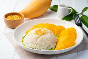 Mango sticky rice: Tajlandski desert koji je osvojio svijet