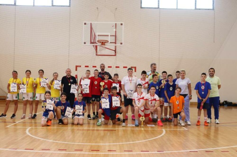 Basketaši 43. prvenstva