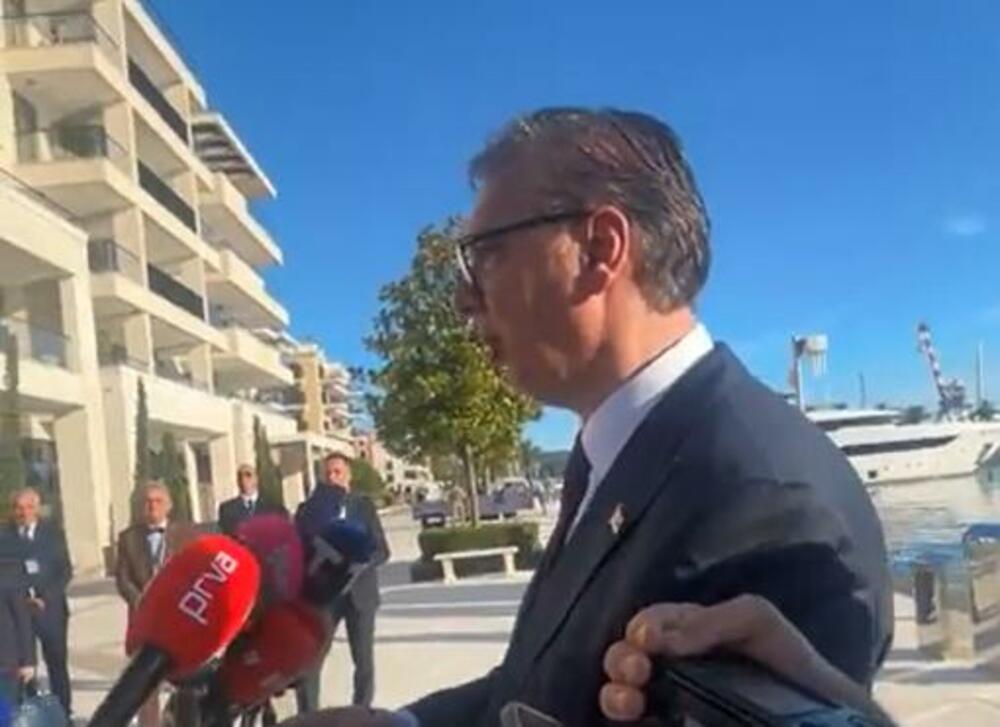Vučić: Čarter let za Tivat organizovao neko iz mog okruženja,...