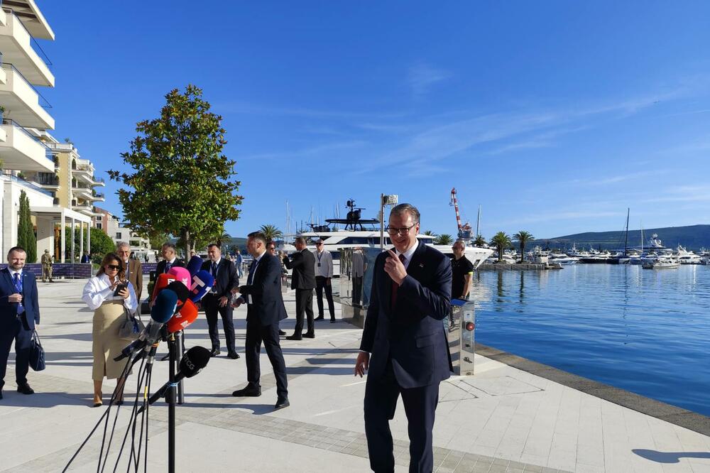 Vučić danas u Tivtu, Foto: Siniša Luković