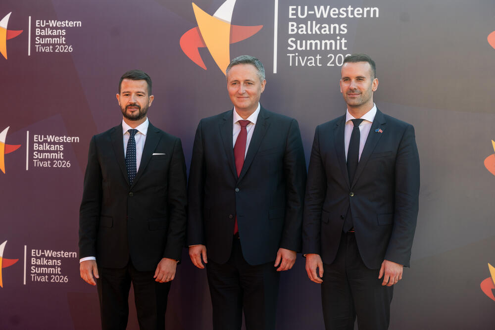 <p>Iz Kancelarije za odnose s javnošću predsjednika Crne Gore su kazali da u godini kada Crna Gora obilježava 20 godina obnove nezavisnosti, predsjednik Crne Gore Jakov Milatović je evropskim i regionalnim liderima poželio dobrodošlicu u zemlju koja završava posao na putu ka članstvu u EU</p>