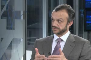 Mirović: Nakon sat i po bespotrebnog zadržavanja pušten sam u...