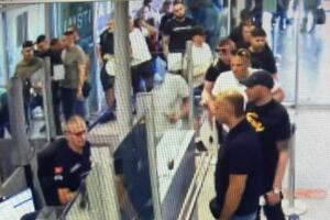 Žandarm i 45 hajduka: Dio protjerane grupe iz Tivta planirao da...